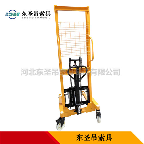 液壓堆高車使用輕巧便捷與設(shè)計(jì)方案何關(guān)系？--河北東圣吊索具制造有限公司--小型攪拌機(jī)|石材夾具|液壓堆高車|手動(dòng)叉車