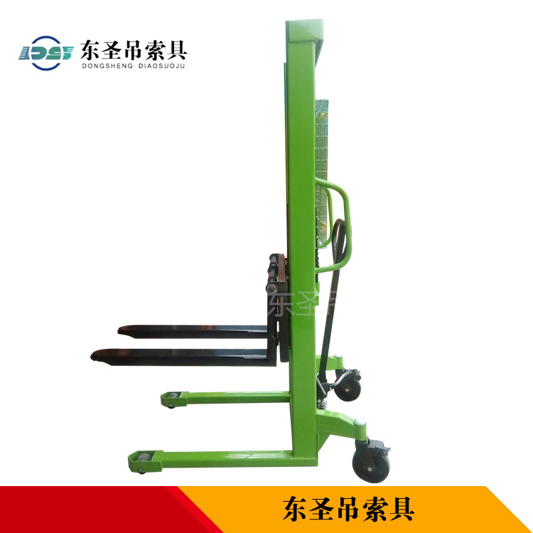 前移式手動(dòng)液壓堆高車可作為組合工具使用,你可知？--河北東圣吊索具制造有限公司--液壓堆高車|手動(dòng)叉車|小型攪拌機(jī)|石材夾具